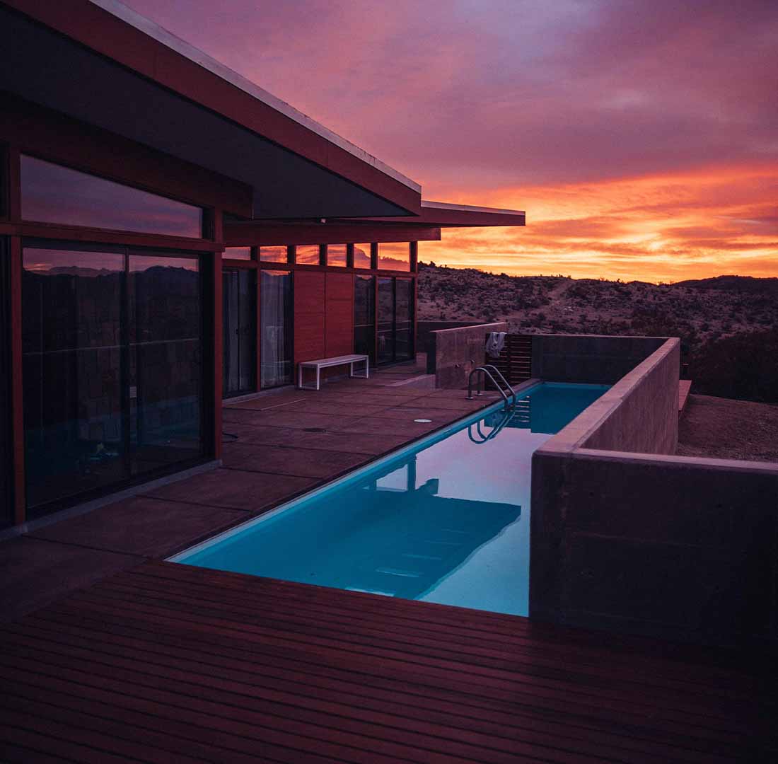 Privacy screens adjacent to pool border
