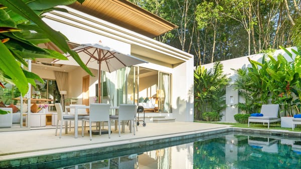 Eco-Friendly Pool Maintenance: How to Minimize Chemical Use
